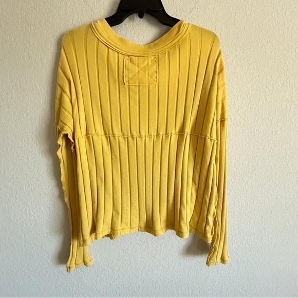 We The Free- Free People In The Mix Raw Edge Washed Henley Yellow XS - Picture 4 of 9